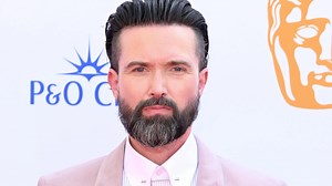 Inside the life of actor and Soccer Aid star Emmett Scanlan