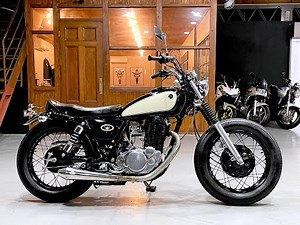 YAMAHA SR400 1JR - ヤマハ SR400 - GOODS製マフラー、ハリケーン製ハンドルバー 装備
