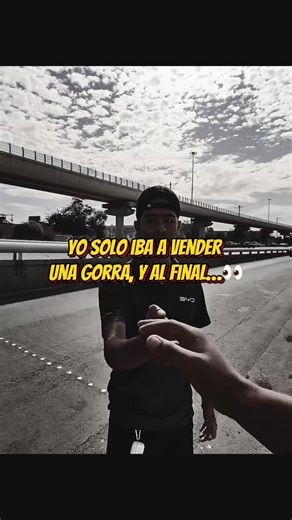 Luja Caps on Instagram: "Una de las mejores entregas que he tenido 🫡🤣 (Seguimos con la Dinámica de Navidad🎅🏼🎄) #gorras #entregas #contenido #ventas #dinamica #navidad"