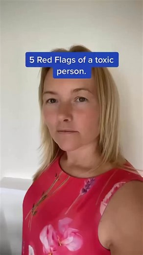 Elizabeth Shaw on Instagram: "Identifying a toxic person can be challenging, especially when their behaviour is subtle or disguised. However, there are clear red flags that can help you recognise when someone is toxic. Controlling and manipulative behaviour: A toxic person often seeks to control and manipulate others for their own benefit. They may use guilt, coercion, or deceit to exploit those around them, prioritising their needs while disregarding others’ boundaries. They fail to apologise w