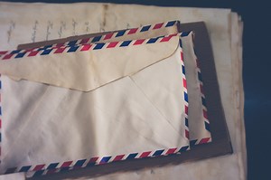 Particularități Ale Unui Text Dramatic Studiat: Comedia