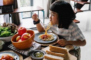 Family-Style Meals: The Wholesome Way to Feed Your Family