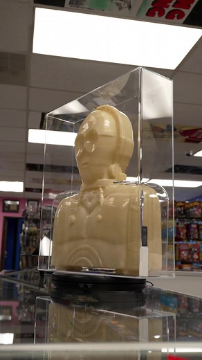 AFA graded and encapsulated figural plastic action figure “Collector’s Case” of C-3PO produced as a prototype in 1983 for Kenner’s popular 1983 #StarWars: Return Of The Jedi toyline. Case is molded in opaque off-white plastic, which was eventually switched to the more familiar metallic gold version used on production C-3PO cases. AFA-graded 80 NM. Comes with notarized Collectible Investment Brokerage (CIB) LOA. Available here at #DallasVintageToys . COM #c3po #prototype #starwarsfan #starwarsday