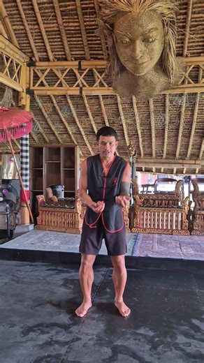 🧠 Train your brain through movement\n\nCross-body coordination exercises fire up both hemispheres sim