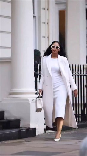 MUTESI Jolly on Instagram: "Focus on yourself People come and go. @mutesi_jolly #THISisJOLLY #fashionista"