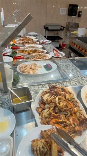 Is this $46 Las Vegas Seafood Buffet Worth It?