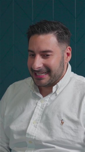 💪 “I was loading 42kg toilets into containers every day… but it paid for my first investment property at 24.” – Phill Da Cruz Before CRO titles and strategy decks, there was double shifts, manual labour, and relentless ambition. On #BeyondHandshakes, @PhillDaCruz shares his powerful origin story with @Nishane Karunaratne—and why grit is still his greatest asset. 🔗 Watch here: [https://hubs.li/Q03-w9Wm0) #Hustle #CROJourney #Grit #Motivation #Kynection #PayDotComAu | Kynection