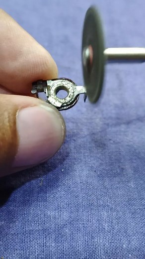 13K views · 135 reactions | DIY Trimmer Resistor Adapter Using an Old Trimmer Resistor I came up with these ideas because sometimes replacement parts differ in size and appearance. Electronics repair, restoration, and DIY tutorials. Find step-by-step guides to fix and restore your electronic devices. Subscribe for top repair tips and projects! #electronics #diy #repair #restoration | Mr. Mend | Facebook