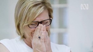 Rosie Batty breaks down on seeing Ahn Do's portrait of her son