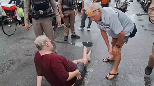 Drunk British tourist, 50, naps on road causing traffic chaos in Pattaya