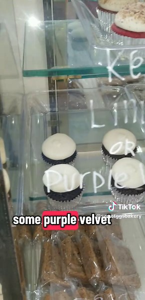 Open wide. 🤤 #bakery #menu #cake #cupcakes #fyp