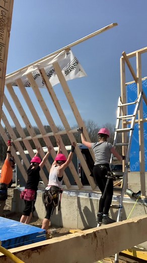 Love tall walls #girlframer