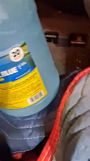 Minnesota scam artists selling washer fluid that freezes jan 20 2026 530pm Chicago ... Splash Products https://www.facebook.com/share/17e13KLG56/ https://www.splashwash.com/ | Substance News