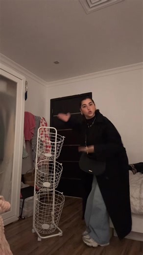 مقلب التسوق الإلكتروني: ضحك وفكاهة