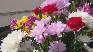 How florists and customers are adapting to Valentine’s Day during the pandemic