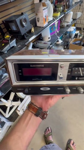 Circle of Sound — A Radio That Played the Room