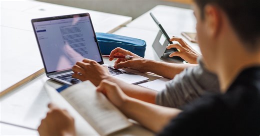 Study finds students using AI had same test scores but better classroom experiences