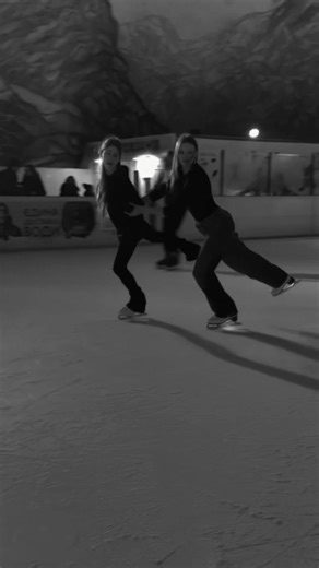 @Льодова Ковзанка Метелиця @🪿 #skating #zaporozhye #фигурныеконьки #CapCut