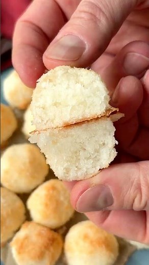 Coconut Macaroons (3 Ingredients)