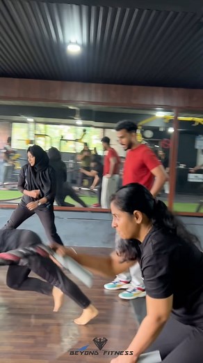 Beyond Fitness on Instagram: "High Intensity Interval Training (HIIT) Group class . . . #gym #groupclass #hiitworkout #circuittraining #ﬁtness #grouptraining #groupfitness #fitnessgoals #weightloss"