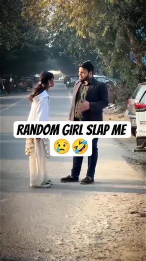 Random girl slap me🤣 #trendingshorts #funny #practicaljoke #comedy #funnyprank #pranks #viral #fyp