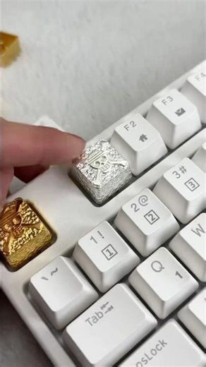 How to install keycaps #onepiece #keyboard #keycaps #3dprinting