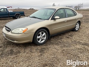 2001 Ford Taurus 4-Door Sedan | Transportation