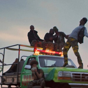 28K views · 604 reactions | #Desiigner 디자이너 'Tonka' ️ 어느새 팔 똑같이 덩실거리는 날 발견   Tonka - Desiigner : po.st/8NpDaS | Universal Music Korea (유니버설뮤직 코리아) | Facebook