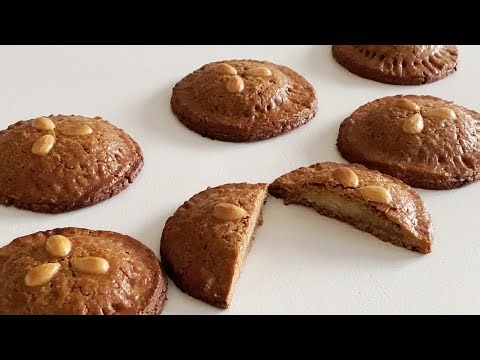 [Recipe] Gevulde Speculaaskoeken: Speculaas cookies filled with Almond Paste | Dutch Recipe