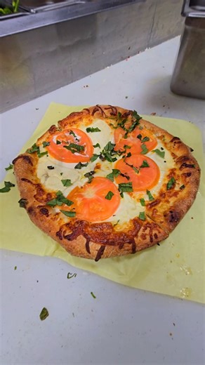 Baked fresh, served hot, and made to satisfy, cheesy perfection in every bite. 🧀🍕 🌐 We Deliver: www.brotherspizzalv.com ☎️ or call us 702-270-8850 📍Rainbow/Warm Springs - 7575 S Rainbow Blvd. 🕒Open Daily from 10 AM to 12 AM | Brothers Pizza