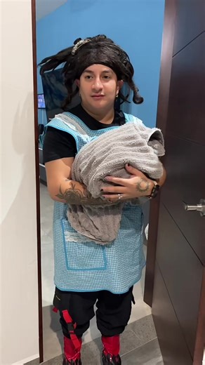 Comedia de Mario Aguilar: Sin Permiso y Risas