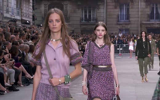 香奈儿 2015年秋夏时装秀 【Spring-Summer 2015 Ready-to-Wear CHANEL Show】