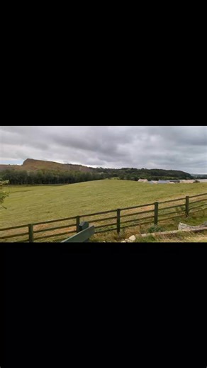 Thought I'd pop into Embsay vs Bolton Abbey. Puffing steam engines, craggy views, another warm welcome. Not one to bowl into the wind though. 💨 | Cricket Yorkshire