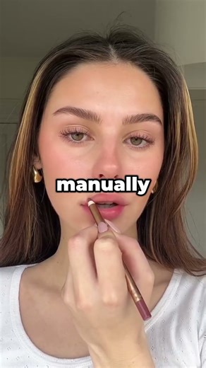 How to get fuller lips #lips #beauty #attractive #fulllips #makeup