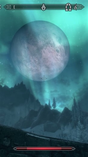 Full Moon & Northern Lights at Windhelm