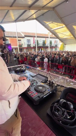 Esto se lo baila hasta tu abuela 💃😎👯‍♀️ #techno #music #spain🇪🇸 #dj #fiesta