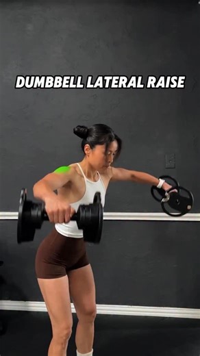 Ariel_yu on Instagram: "App from @fitbodapp Dumbbell Lateral Raise is a classic exercise for building defined, squared shoulders. To perform it more effectively, keep these four key points in mind: 1. Half Grip the Dumbbells Using a half grip helps reduce forearm involvement and allows better isolation of the lateral deltoids. 2. Slight Bend in the Elbows Keep your elbows slightly bent to reduce stress on the shoulder joints and lower the risk of injury. 3. Depress the Shoulders and Stabilize th