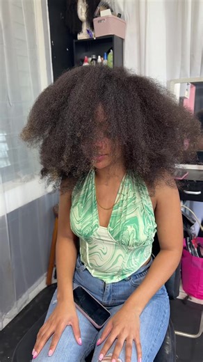 gorgeous girls wear half up half down 🤗💝