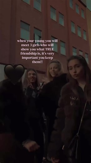 mygirls🤍 #over18 #fyp #fakee @Geo✨🤌🏼 @Conniemae Kamara @𝐖𝐢𝐥𝐥𝐨𝐰_𝟏𝟐❤️