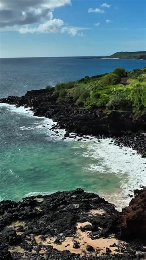  Aloha Friday vibes on the fairway! ️‍♂️ Trading office views for ocean blues and lush greens. Let the weekend tee off in paradise! ⛳️ #AlohaFriday #GolfInParadise #IslandGreens | Go Golf Kauai | Facebook