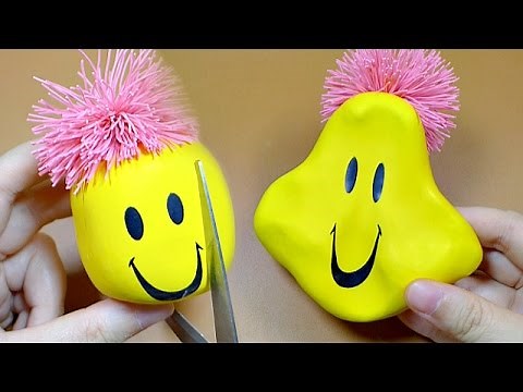 Squeezing & Cut Open Moody Face Stress Ball [What's Inside]