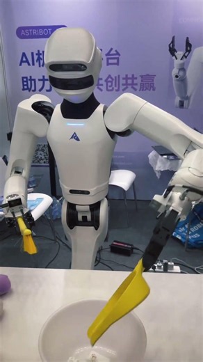 This Robot Can Clean Your House Better Than You