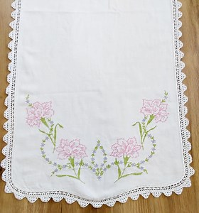 Vintage Embroidered Floral Table Runner - Etsy