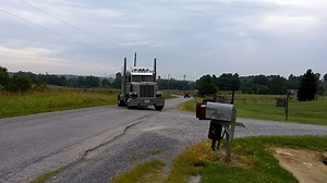 peterbilt 379 8in pipes Jake brake | Peterbilt and Kenworth Enthusiasts
