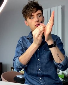 276K views · 555 reactions | This guy has broke the magic code and shared his magicians secrets!  | UNILAD | Facebook