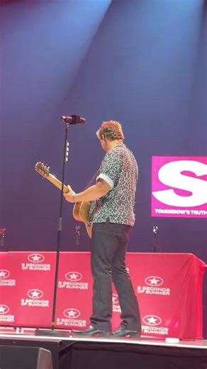 5SOS performed If You Don’t Know in soundcheck today!#EASWorldTour #ParisisaStar