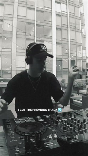 behind every smooth transition ⬇️ #dj #housemusic #underground #mix