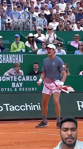 Flying Fonseca #sports #tennis #tennisskills #tennistips #usa #us #shorts #tending