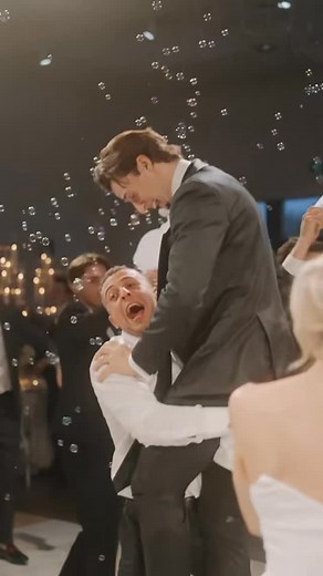 The Event Planet | Weddings + Events on Instagram: "I had a vision for this moment & I’m so happy it came to life!! Our incredible DJ remixed two versions of “Give Me Everything” and the energy was unreal—we hyped the crowd with signs and bubbles, and it turned into an impromptu dance party. Highly recommend. P.S. Pitbull is always the answer! 🔥💃🕺 🎥 @sarabucksmovement #weddingreception #weddingentrance #weddingideas #weddingvideo #weddingvibes #theeventplanet #fyp #fypage #fypシ #instagood #w