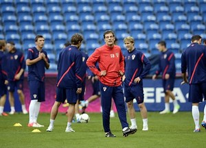 Euro 2012: Italy won't cramp Croatia's attacking style, says Bilic